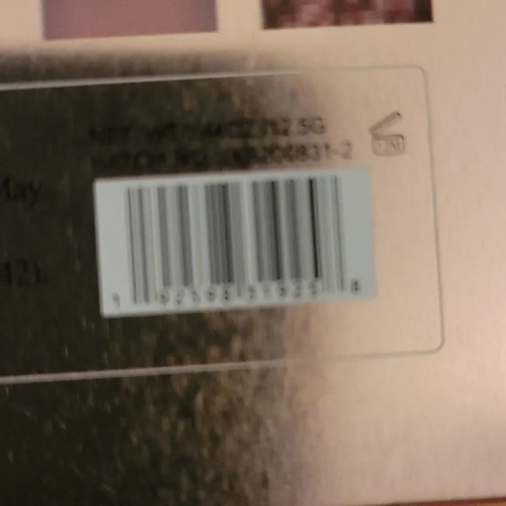 BRAND NEW ELLEN TRACY 12 EYESHADOW PALETTE